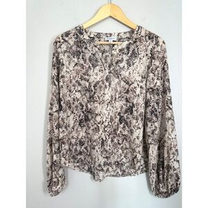 Evereve Snakeskin Print Long Sleeve Blouse Size M Medium‎ Fall Career Office Top